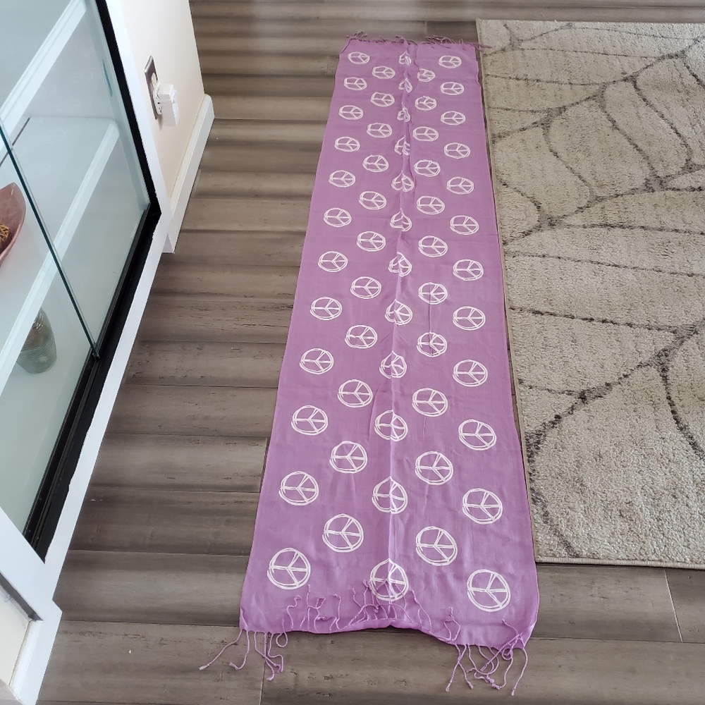 Scarf - Picture 2 of 3